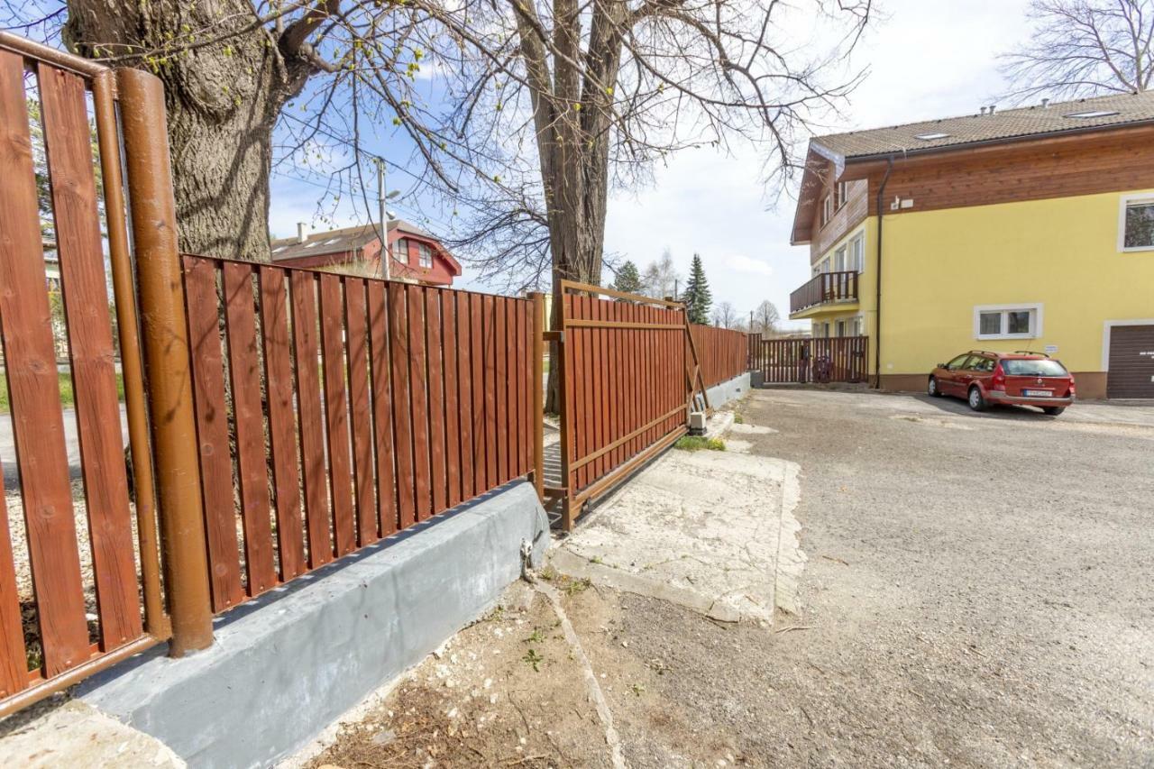 Apartman Zara Veľký Slavkov Eksteriør bilde